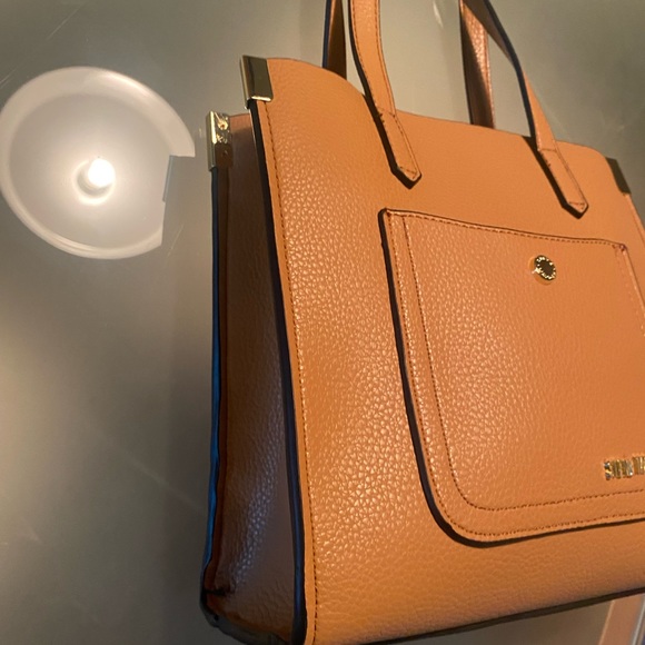 Like NEW!!  Steve Madden tote - Picture 4 of 12